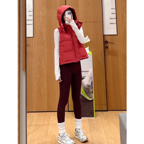 Lululemon新年 复古红玫瑰Wunder Puff 短款羽绒马甲 600蓬松度