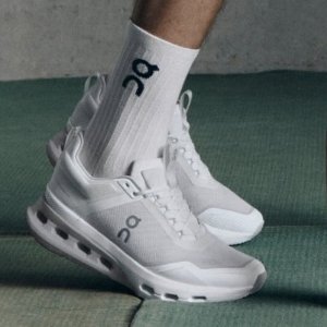 Up to 50% OffFarfetch ON Running Sale