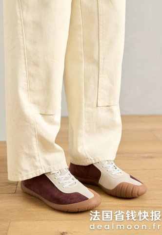 CamperTWS 低帮板鞋 酒红色