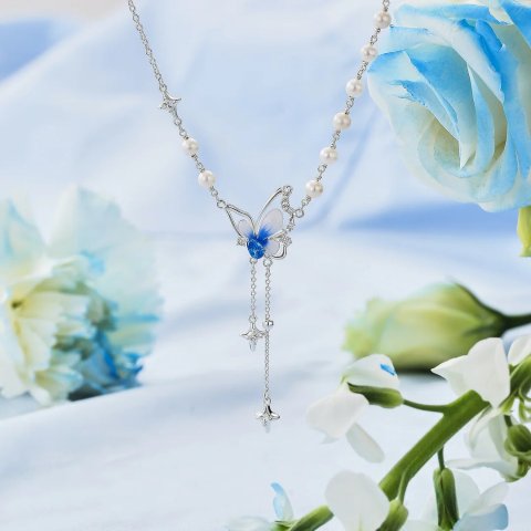Pearl 蝴蝶Y型项链