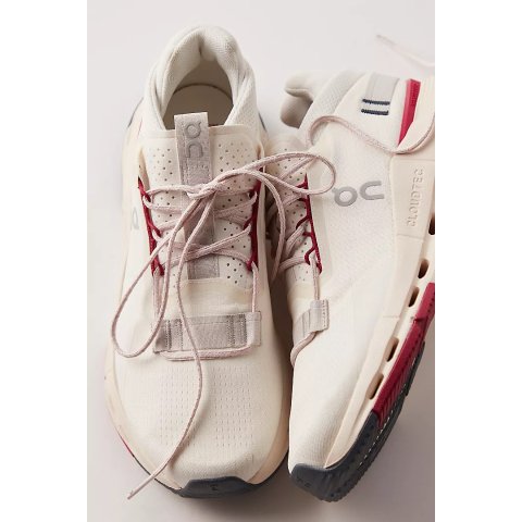 Saugatuck Cloudnova 2 运动鞋