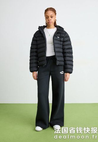 New Balance冬季外套 黑色