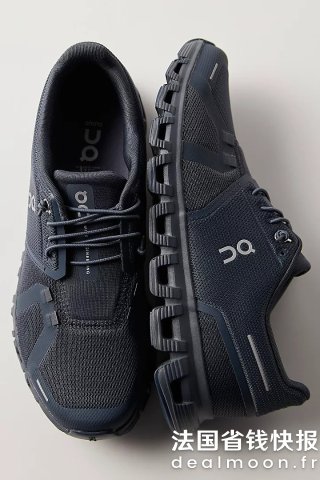 SaugatuckOn Cloud 6 运动鞋