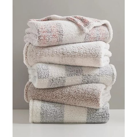 Cozy Sherpa Throw, 50" x 60"