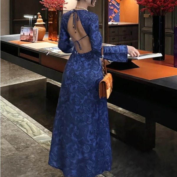 Cutout 雪纺中长裙 镂空印花@凌听雨