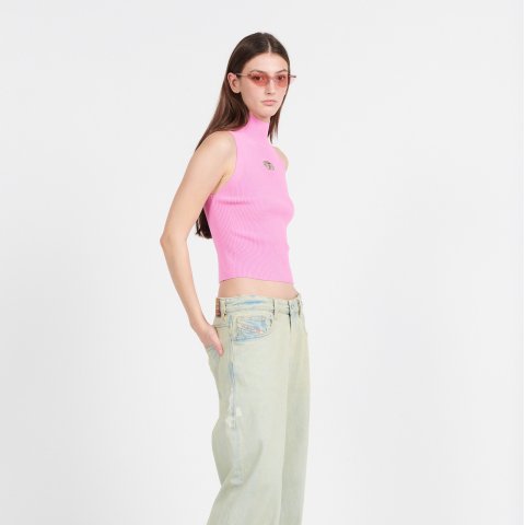 logo镂空粉色背心