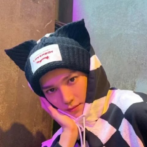 Chunky Ears 黑色毛线帽