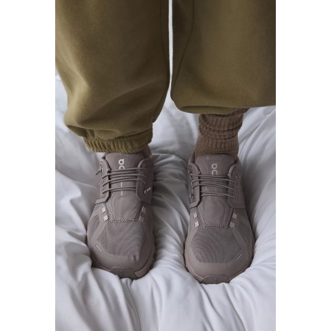 ON$100 off $250Women s Cloud 6 Sneaker