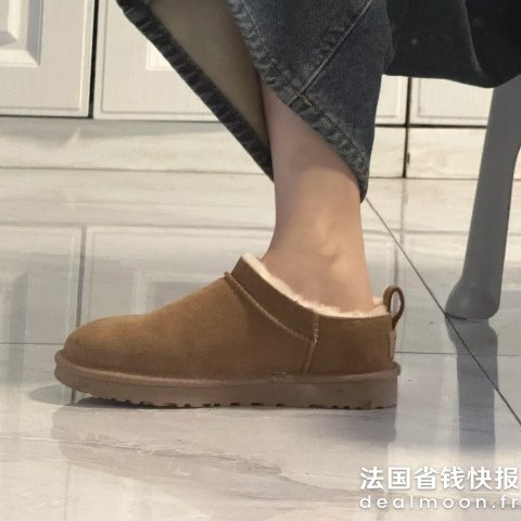 UGGMicro 栗色短靴