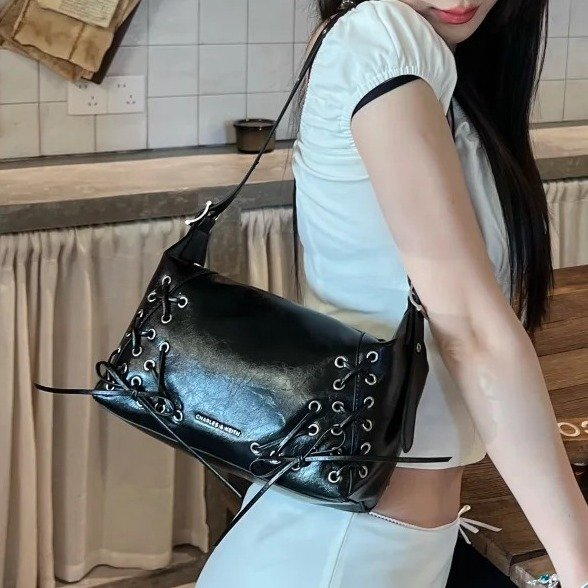 Xylia Grommet 单肩包 黑色@尼扣老师