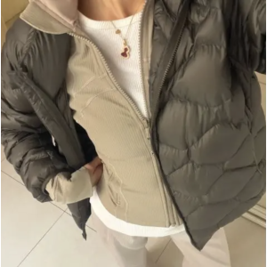 Featherweight 900蓬松羽绒夹克