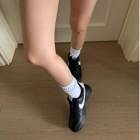 Nike甜酷兼容 可以搭配裙子/仔裤无压力Nike Air Force 1  07 低帮黑色