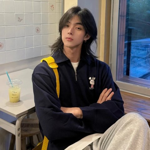 UniqloPOP MART 半拉链卫衣@郭郭郭郭郭