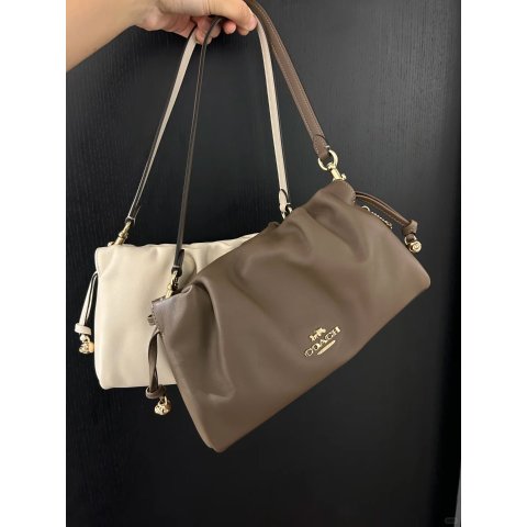 Faye 大号单肩包