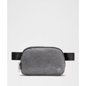 Lululemon2降！之前$34Lululemon Everywhere 腰包 1L亮片