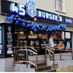 北威州神仙店铺！每周五免费为弱势群体提供餐食！