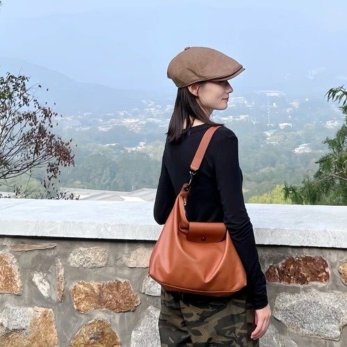 Hobo烟草色中号皮革单肩包