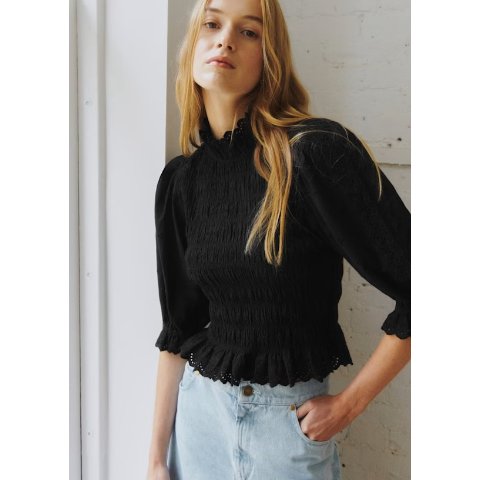 复古褶皱泡泡袖上衣