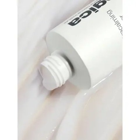 UltraCalming 洁面乳 250ml