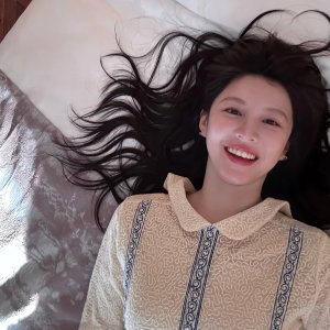 珑骧红网兜包$172