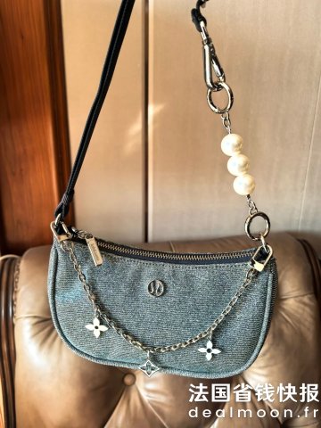 Lululemon可以自己改造小链子City Essentials 小号单肩包 3L 银色