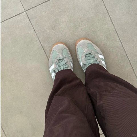 Gazelle 室内鞋天青色