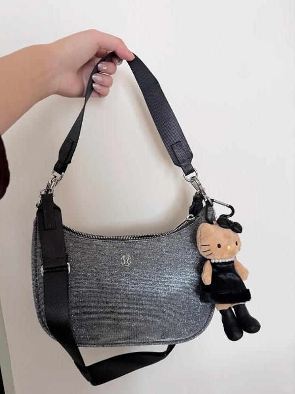 City Essentials 小号亮片单肩包 3L