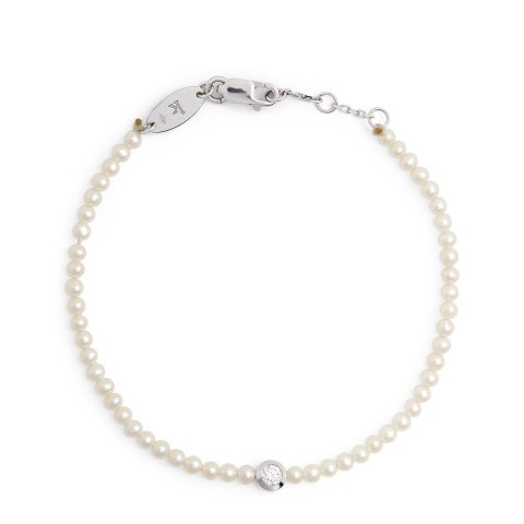  Bebe 珍珠钻石手链
