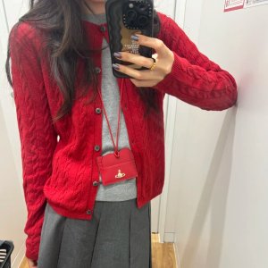 加绒长裤也降价 封面款$19.9