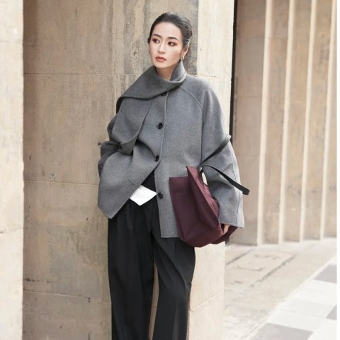 DOUBLE-FACED 羊毛围巾大衣