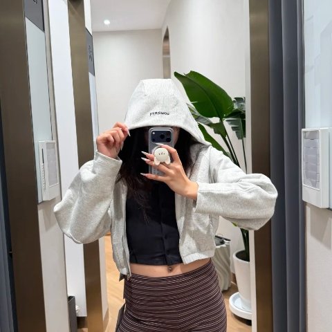 Loungeful 休闲短款连帽卫衣