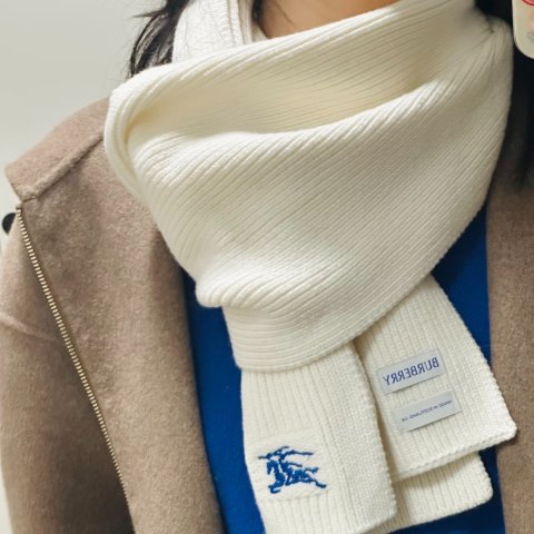 BurberryLogo-Embroidered Ribbed Cashmere Scarf