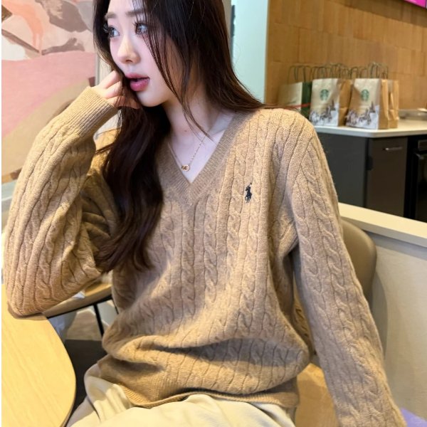 V领羊毛羊绒衫 奶茶色