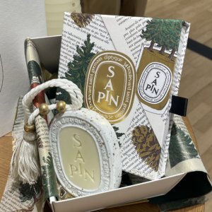 罕见6折起 封面香片礼盒€33