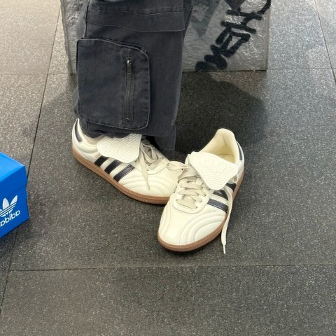 Samba Lt 翻舌银白配色