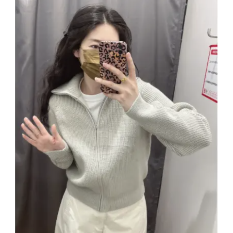 拉链小毛衣
