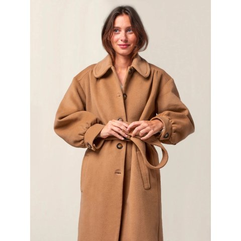 驼色系带羊毛大衣