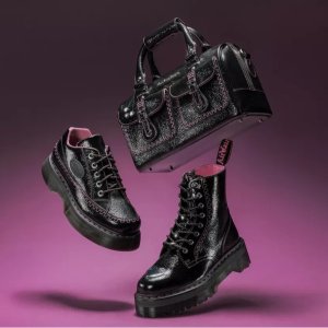 新人9折 漆皮厚底乐福鞋€162