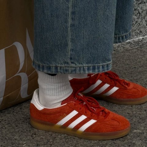 adidas Originals Gazelle Indoor  新年红德训鞋