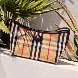 格纹饭盒包$1051