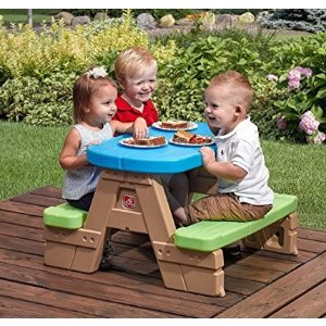 Step2 Sit & Play Picnic Table