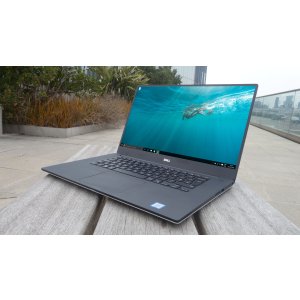 Dell XPS 15 9550 Ultrabook(i5-6300HQ, 8GB DDR4, 1TB SSHD, GTX 960M)