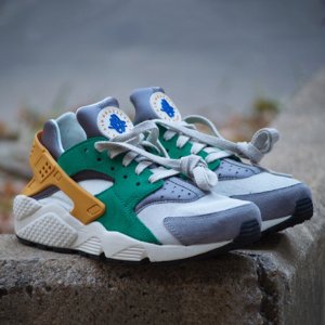 with Nike Huarache Collection Purchase @ Nike.com