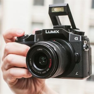Panasonic Lumix DMC-G7 Mirrorless Camera w/14-42mm Lens + $50 Gift Card