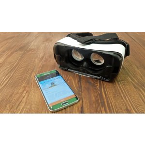 Samsung Gear VR 头盔 翻新