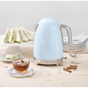 SMEG 7-Cup Kettle @ Lord & Taylor