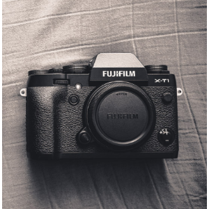 Fujifilm 富士 X-T1 1600万像素微单相机（机身）