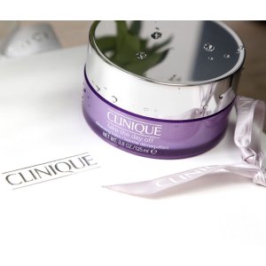 Take The Day Off Cleansing Balm @ Clinique