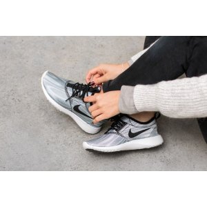 Nike官网精选Juvenate系列跑鞋热卖