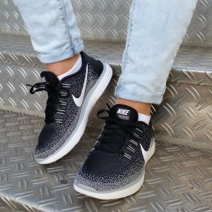 Nike Free Distance 男女款跑鞋